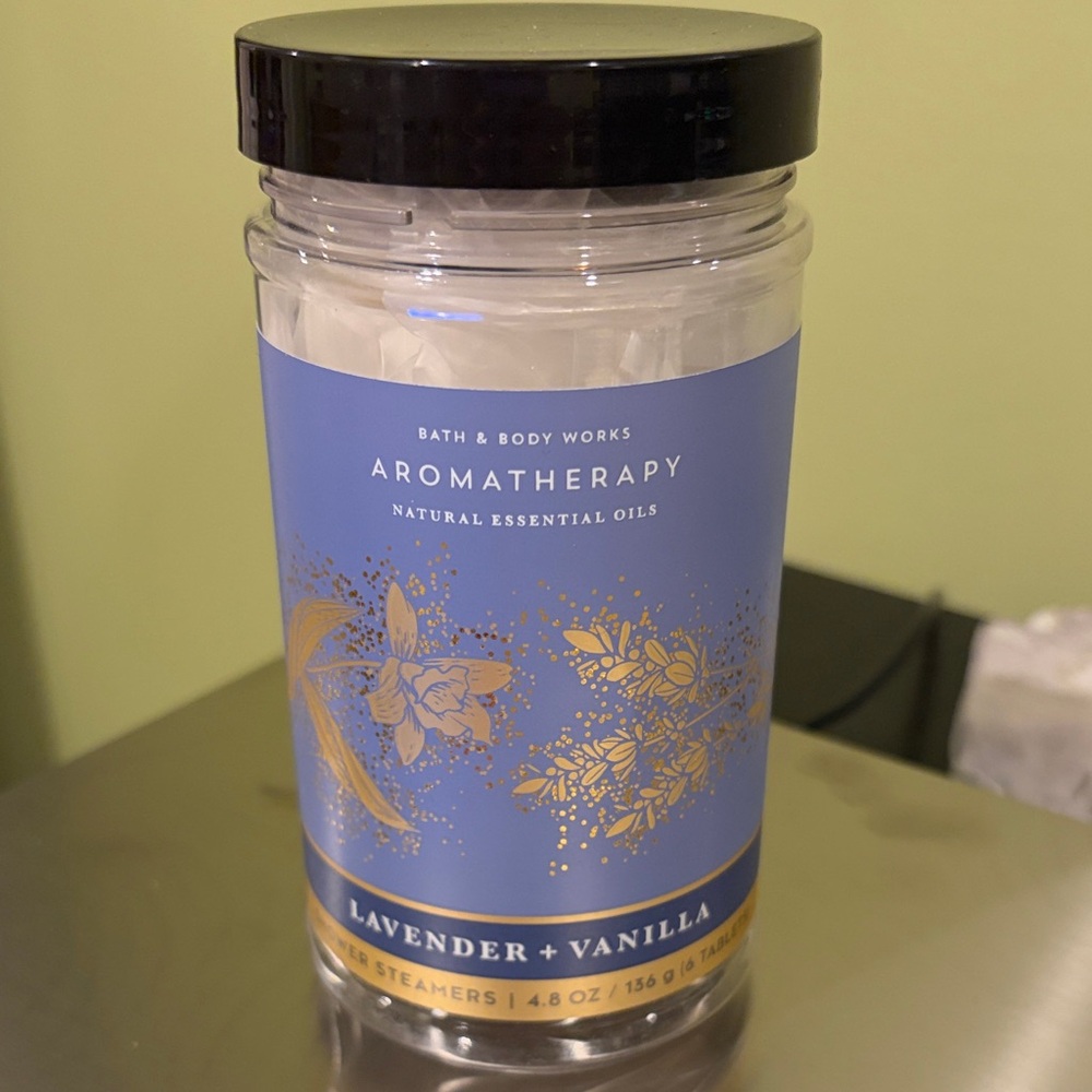 Bath & Body Works Aromatherapy Lavender Vanilla Steamers - Blue & Gold